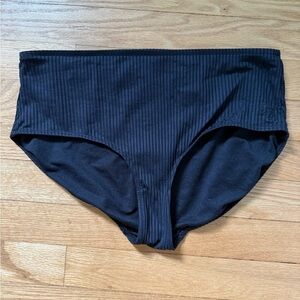 Albion Fit Women’s Medium Mid Rise Midi Black Ribbed Swim Bottom Full Coverage
